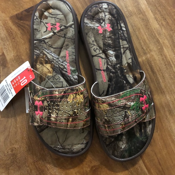 Under Armour Shoes - Under Armour realtree-camo/pink slide on sandals Under Armour Shoes - Under Armour realtree-camo/pink slide on sandals